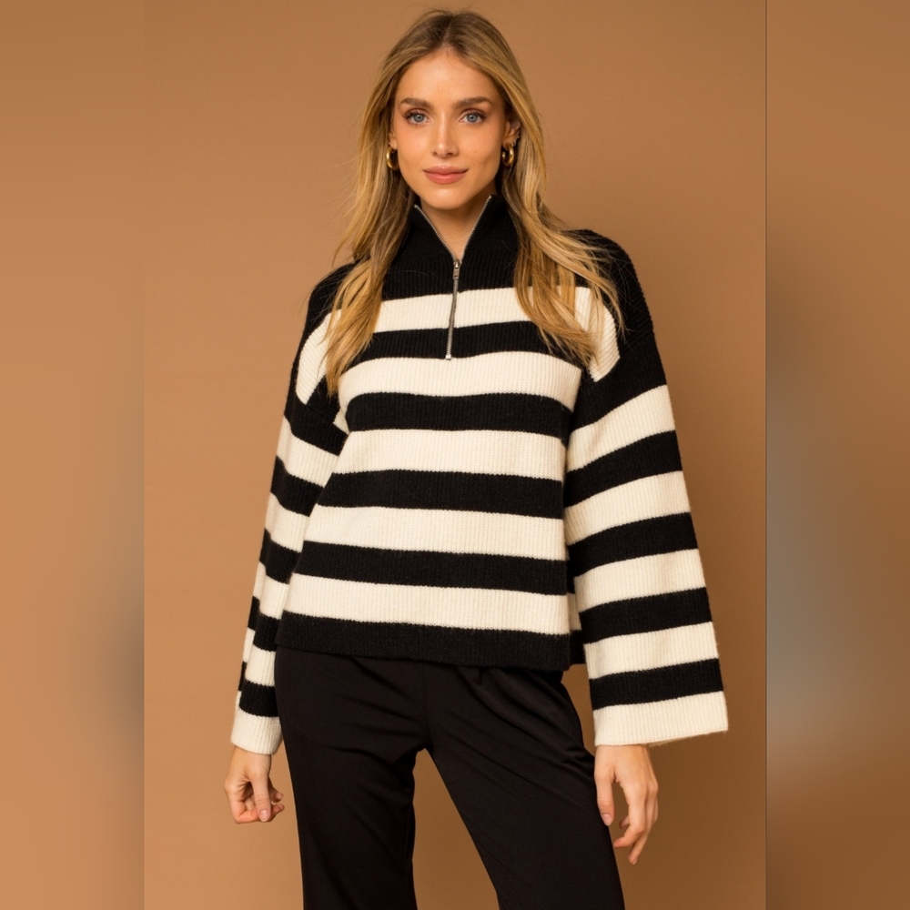 Striped quarter front zip sweater for women in black&white